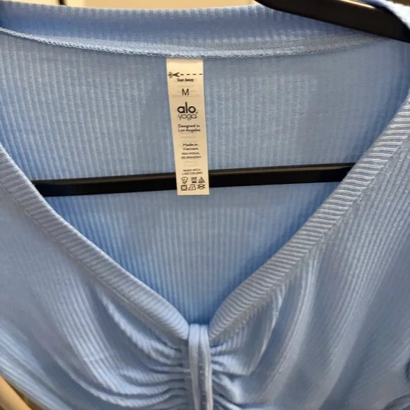 ALO Yoga Sky Blue Ruched Top - NWOT - Picture 2 of 3